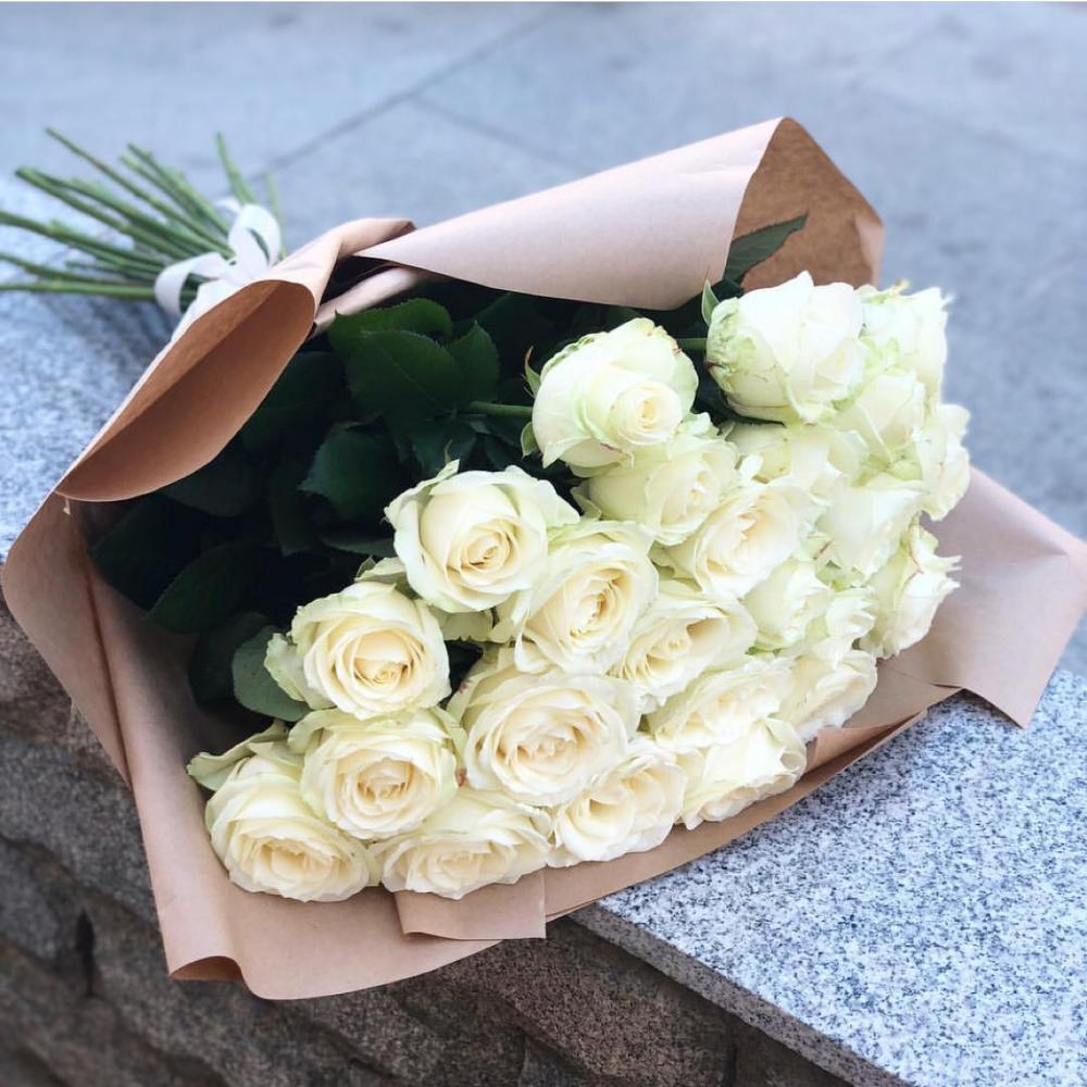 Букет Белые розы Анастасия в Струбково