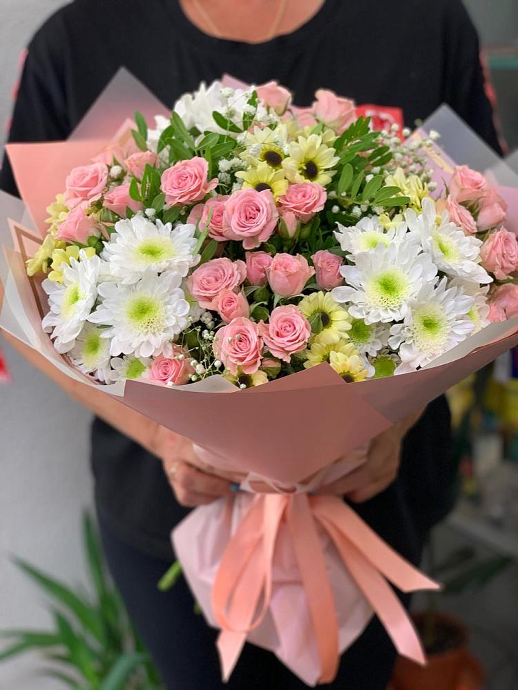 Букет цветов из: Розы и Хризантемы в Струбково