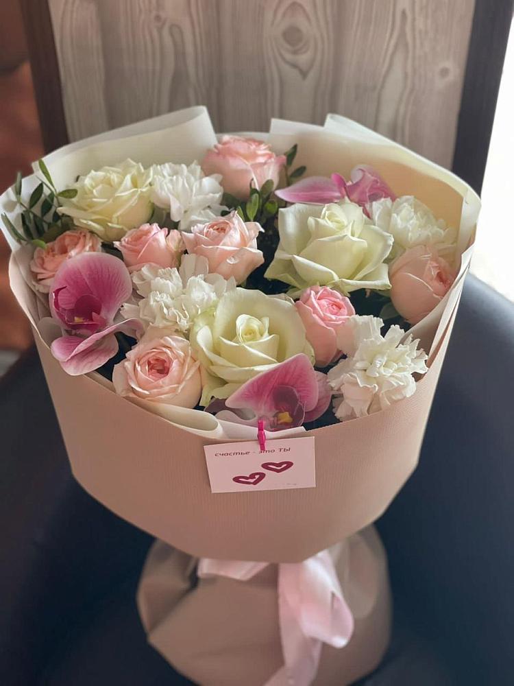 Букет цветов из: Орхидеи, Розы и Гвоздики в Струбково