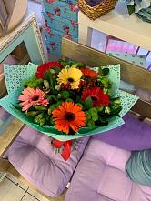 Букет цветов из:  Герберы, Хризантемы и Альстромерии #REPLACE_PRED# Струбково
