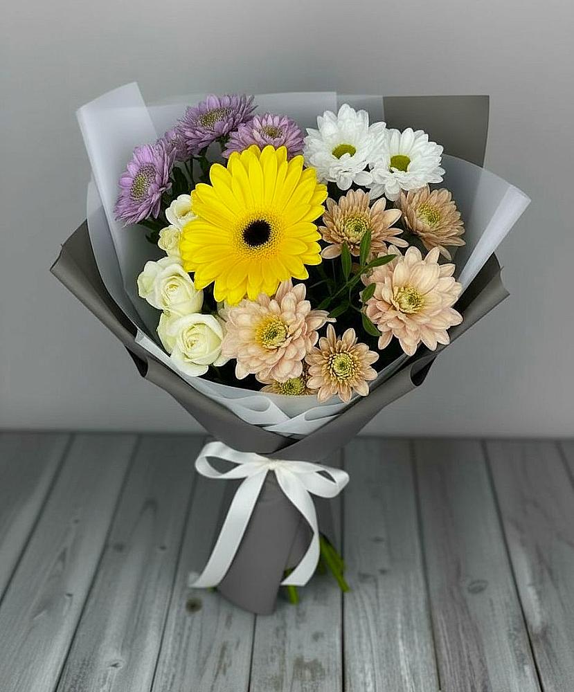 Букет цветов из: Розы, Герберы и Хризантемы в Струбково