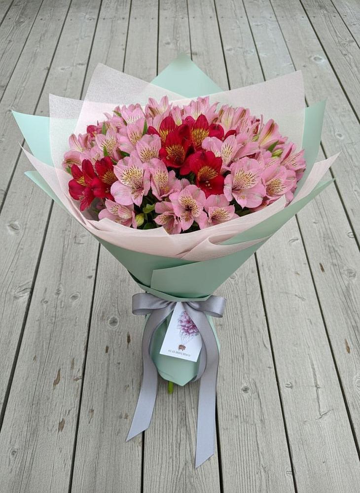 Букет цветов из: Альстромерии в Струбково