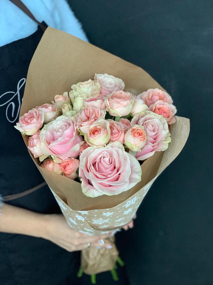 Букет цветов из: Хризантемы и Розы в Струбково