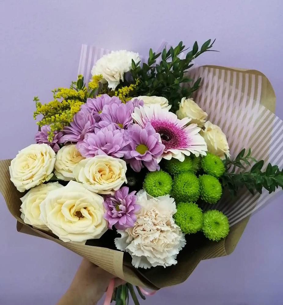 Букет цветов из: Хризантемы, Розы, Гвоздики и Герберы в Струбково