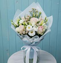 Букет цветов из:  Розы и Лизиантусы в Струбково