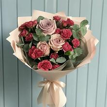 Букет цветов из:  Гвоздики и Розы в Струбково