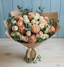 Букет цветов из:  Альстромерии и Розы в Струбково
